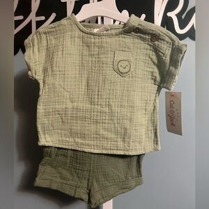 Cat & Jack Olive Green Short Sleeve Smiley Face Shirt & Shorts Set NWT